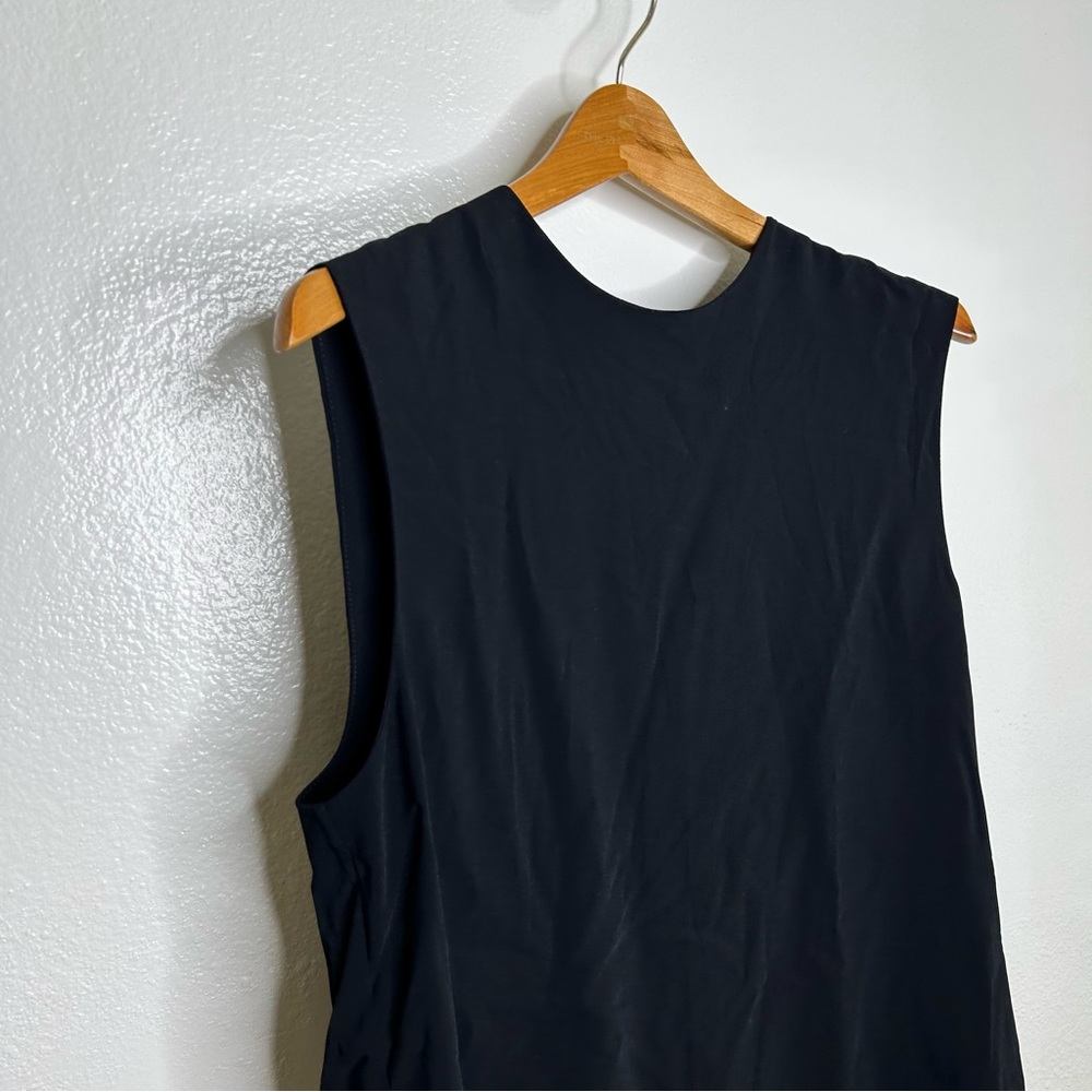 VINCE Black Split Back Shell Tank M - Picture 5 of 10